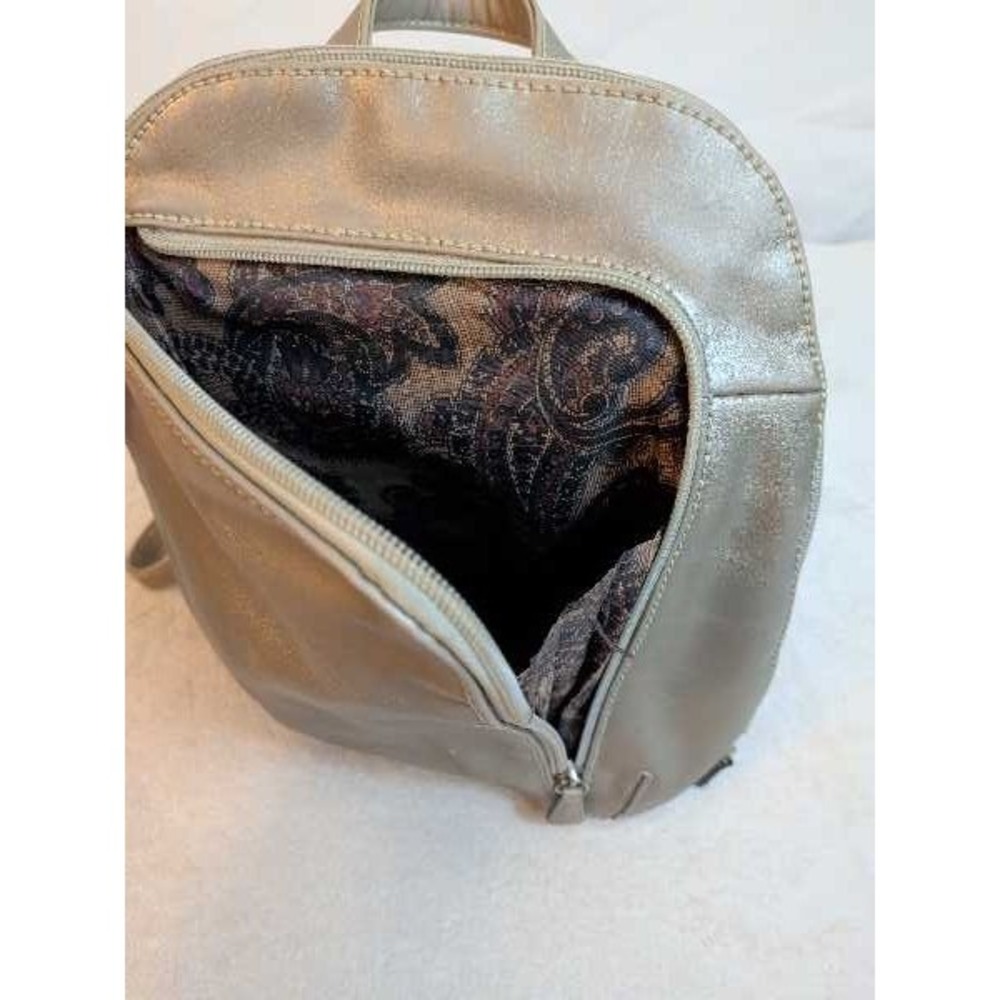 Bellerose Metallic Backpack Purse Fashionable Everyday Chic - Picture 6 of 9